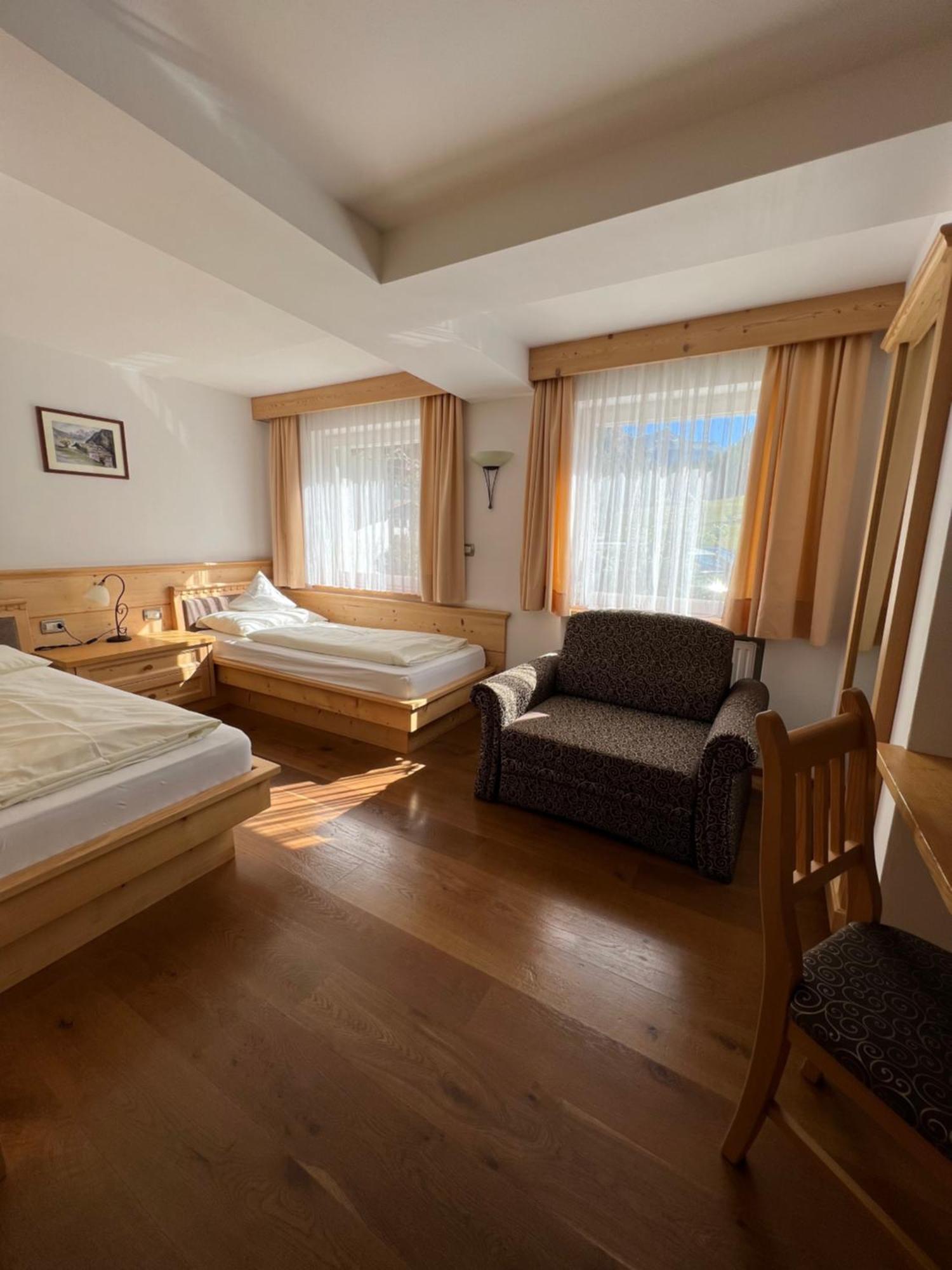 Garni Villa Erna Sëlva Kamer foto